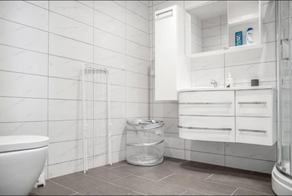 Free Parking Space, 2 Bed Room, Short Walk To Brosundet Ålesund Zewnętrze zdjęcie