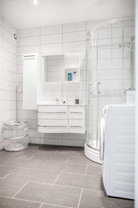 Free Parking Space, 2 Bed Room, Short Walk To Brosundet Ålesund Zewnętrze zdjęcie