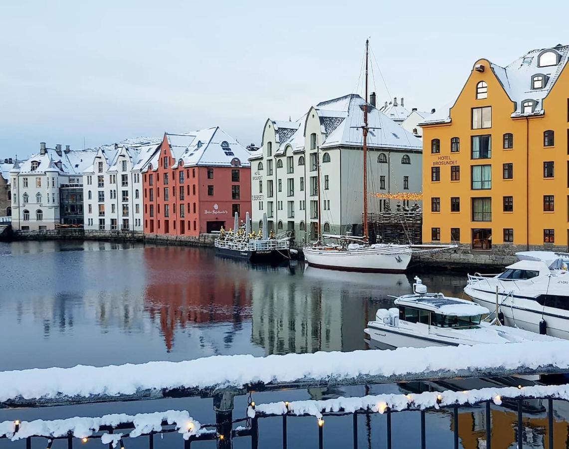 Free Parking Space, 2 Bed Room, Short Walk To Brosundet Ålesund Zewnętrze zdjęcie